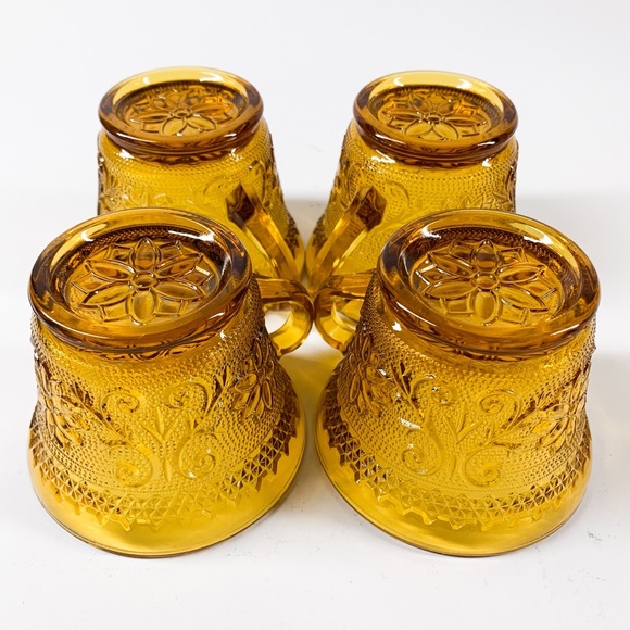 Vintage Tiara Indian Glass Cups Set of 4 - Picture 5 of 5